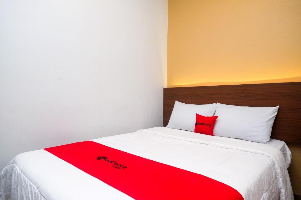 Reddoorz Near Tentrem Mall 2*