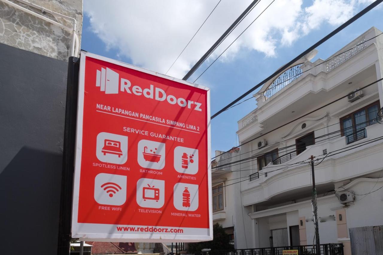 Reddoorz Near Tentrem Mall Hotel 2*